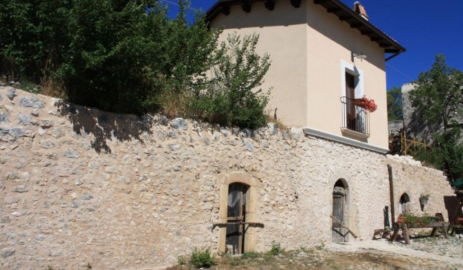 La Casa Sù Le Dimore Del Borgo