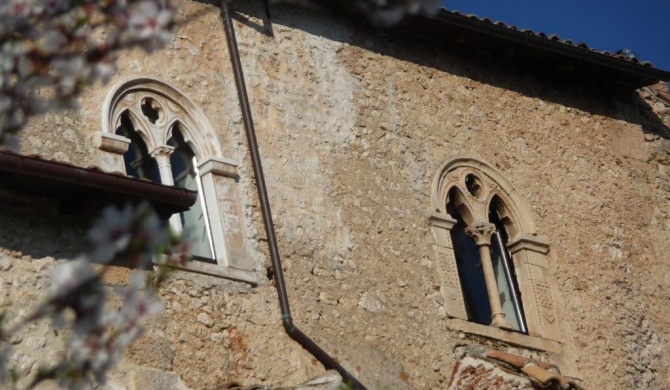 La Bifora e Le Lune Vico sotto gli archi 5