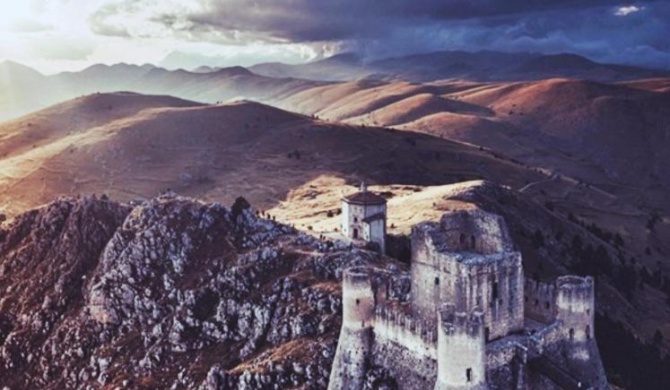 IL BORGO DI ROCCA CALASCIO