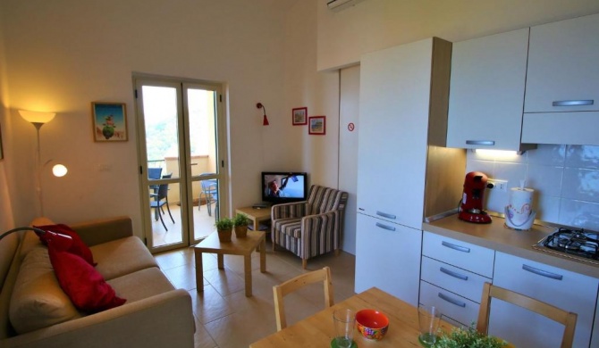 Cosy Holiday Home in Parghelia with Terrace