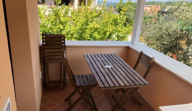 One bedroom house with enclosed garden and wifi at Chieti